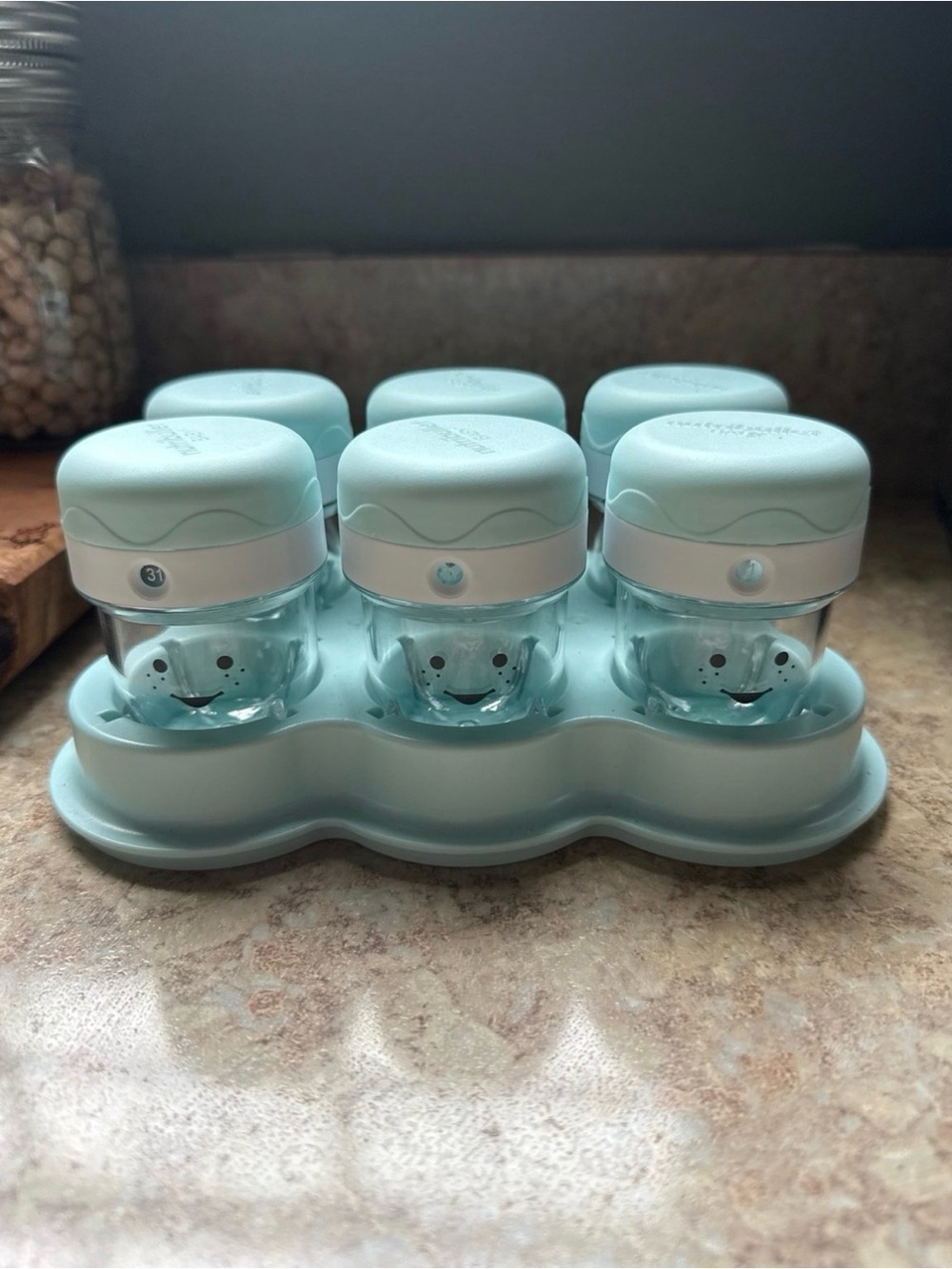 NutriBullet Baby Food Storage Set with Tray – 6 Jars with Lids